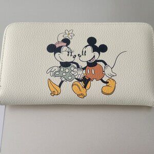 2024 Aldi Disney Mickey & Minnie Mouse Limited Edition Wallet Wristlet - NWT